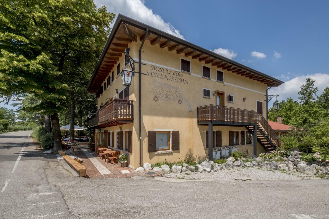 Готель Bosco Della Serenissima Nervesa della Battaglia Екстер'єр фото